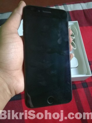 iPhone 7+ black